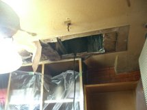 天井からの漏水の調査